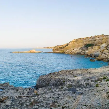 I Tri Scogghi , Il Mare Dalla Tua Da Letto