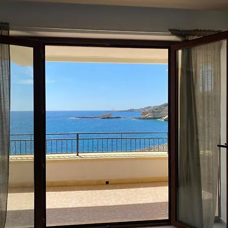 I Tri Scogghi , Il Mare Dalla Tua Da Letto